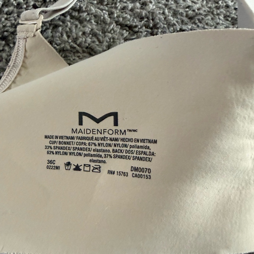 Maidenform Seamless Light Beige Bra - Picture 3 of 4